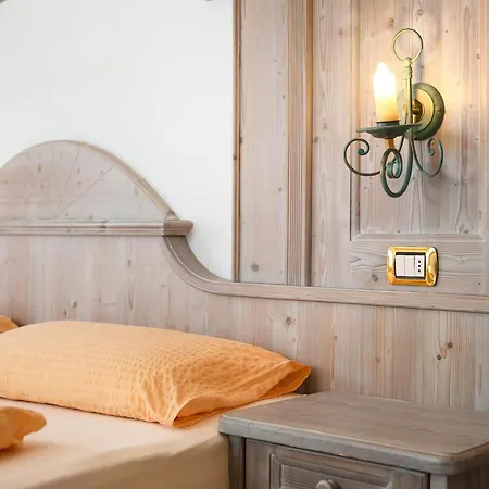 Casa Li Roina N 43 アパート リヴィーニョ