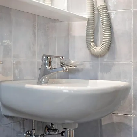 Casa Li Roina N 43 アパート *